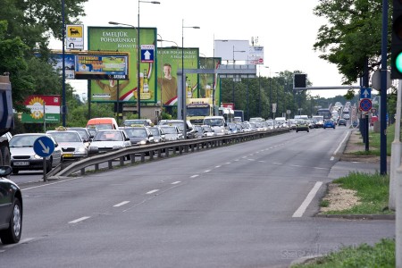 Ferihegy 1-es terminál bezárása - demonstráció miatt kialakult dugó - Szendrei Gábor Ferihegy 1-es terminál bezárása - demonstráció miatt kialakult dugó - Szendrei Gábor