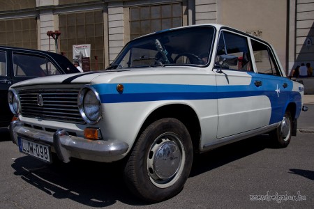 Lada 1200 MALÉV színekben