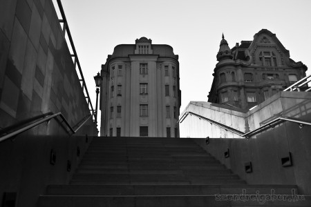 Budapest Fővám tér lépcső - Szendrei Gábor Budapest Fővám tér lépcső - Szendrei Gábor