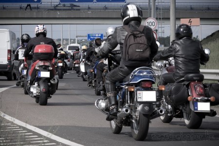 Motoros megemlékezés a lengyelországi balesetben elhunyt áldozatokra.