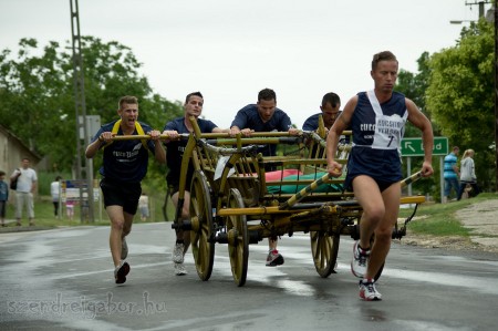 Kocsitoló verseny 2012 képek - Szendrei Gábor