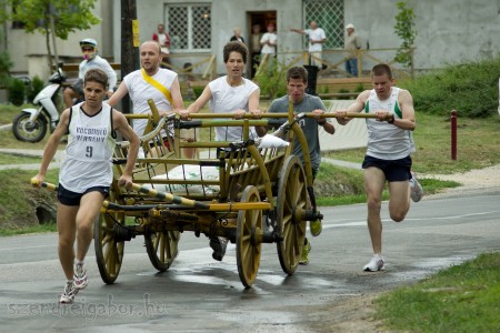 Kocsitoló verseny 2012 képek - Szendrei Gábor