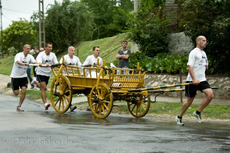Kocsitoló verseny 2012 képek - Szendrei Gábor