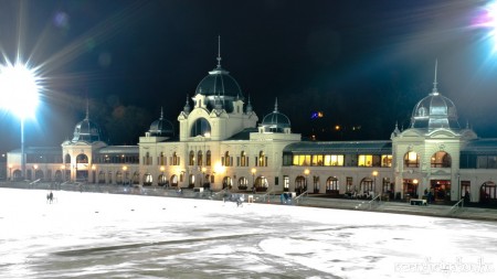 Városligeti Műjégpálya nyitása 2012 - fotó: Szendrei Gábor Városligeti Műjégpálya nyitása 2012 - fotó: Szendrei Gábor