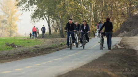 Által-ér völgyi kerékpárút Tatabánya-Tata (Vértesszőlős) fotó: Szendrei Gábor