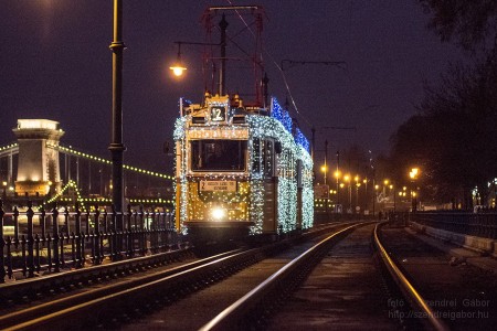 Karácsonyi Fényvillamos Budapesten 2013 - fotó: Szendrei Gábor Karácsonyi Fényvillamos Budapesten 2013 - fotó: Szendrei Gábor