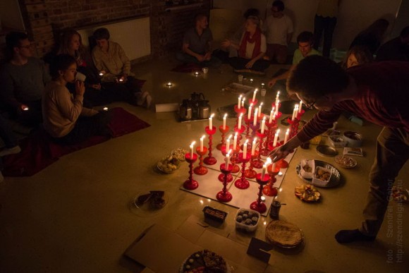 Diwali - a Fény Ünnepe a Bandha Works-ben 2015 - fotó: Szendrei Gábor Diwali - a Fény Ünnepe a Bandha Works-ben 2015 - fotó: Szendrei Gábor