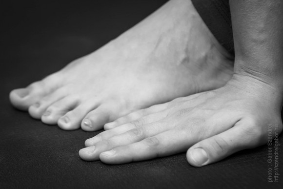 Trikonasana B - photo by Gabor Szendrei