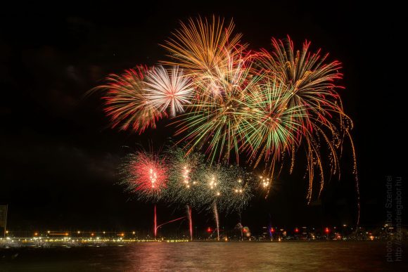 Siófoki augusztus 20-ai tűzijáték legszebb 13 fotója 2017 Balaton - fotó: Szendrei Gábor