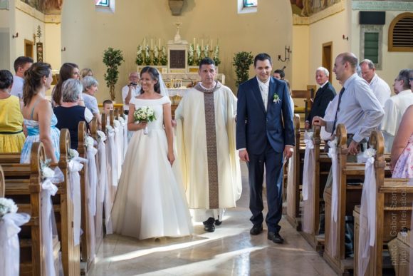 Ági és Géza esküvői képei - Dunabogdány - fotó: Szendrei Gábor Ági és Géza esküvői képei - Dunabogdány - fotó: Szendrei Gábor